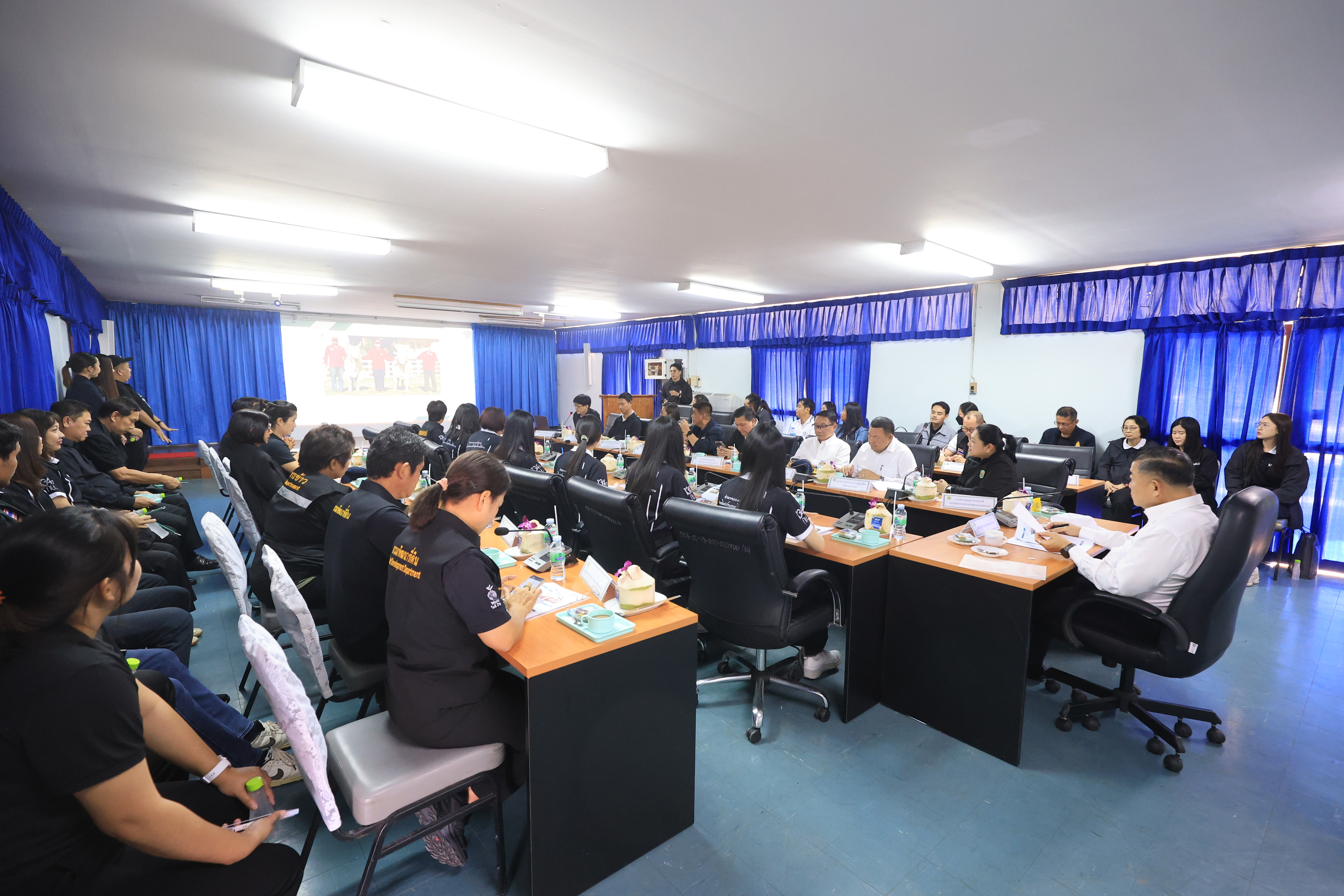 title - ส.ป.ก. เข้าร่วมการตรวจเยี่ยมการจัดเตรียมพระโค ในงานพระราชพิธีพืชมงคลจรดพระนังคัลแรกนาขวัญ ประจำปี 2569